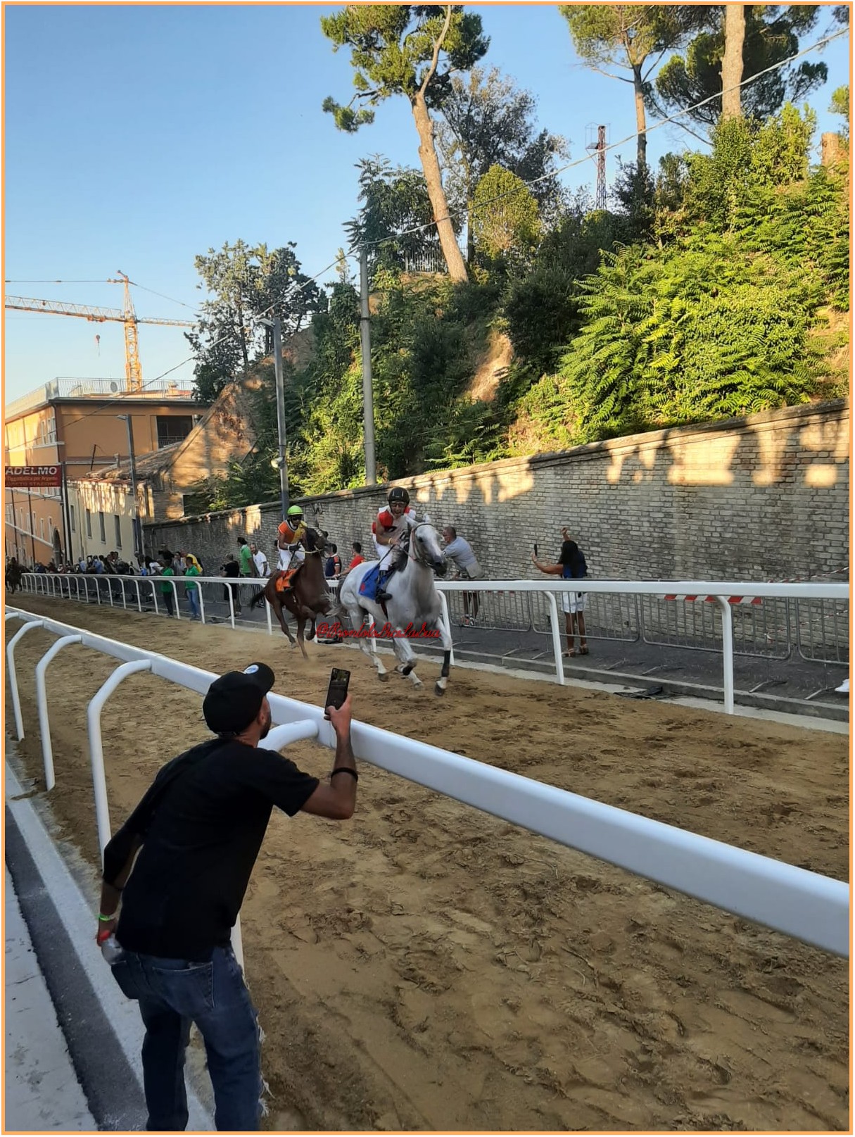 PALIO LORETO 2021 VINCE COSTABIANCA FAGIANI SU BARONESSA Brontolo